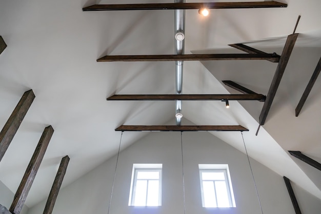 Strop w domu parterowym – jak go zaplanować?